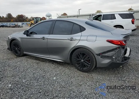 2025 Toyota Camry Xse z USA, uszkodzony, nr VIN 4T1DAACK3SU525885
